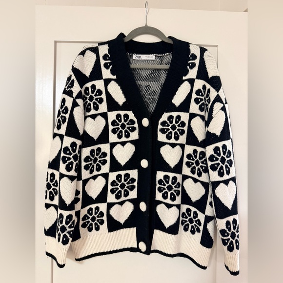 Zara Sweaters - Zara Black and White Heart Pattern Cardigan